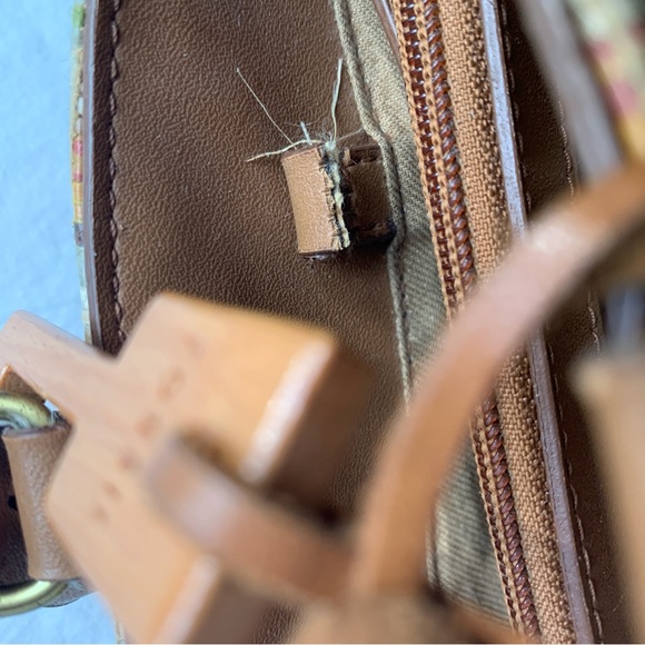 Elegant Fossils Tan and Brown Striped Shoulder Bag - Picture 8 of 9